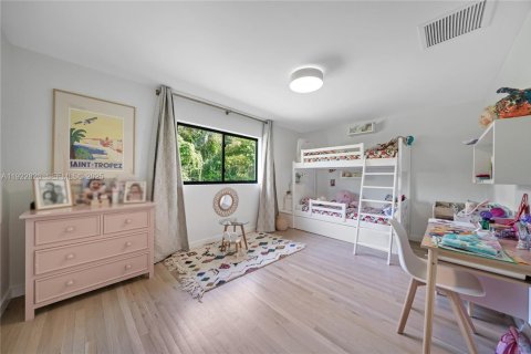 Casa en venta en Pinecrest, Florida, 5 dormitorios, 275.18 m2 № 1976720 - foto 15