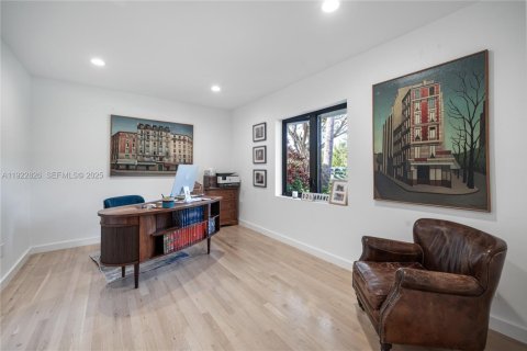 Casa en venta en Pinecrest, Florida, 5 dormitorios, 275.18 m2 № 1976720 - foto 18