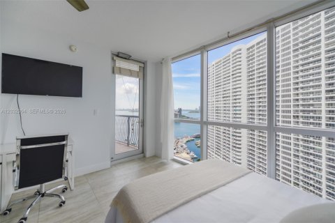 Condo in Miami, Florida, 2 bedrooms  № 2154899 - photo 21
