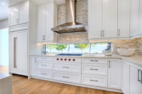 House in Sarasota, Florida 3 bedrooms, 281.87 sq.m. № 1719790 - photo 9