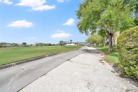 Condo in Lakeland, Florida, 3 bedrooms № 2122037 - photo 28