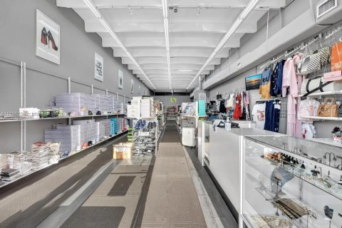 Купить коммерческую недвижимость в Майами, Флорида № 1959205 - фото 8