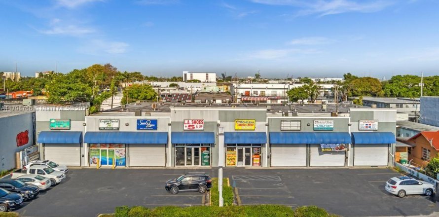Коммерческая недвижимость в Майами, Флорида № 1959205