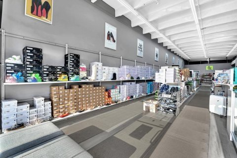 Купить коммерческую недвижимость в Майами, Флорида № 1959205 - фото 9