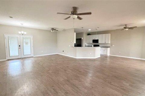 Casa en alquiler en Winter Haven, Florida, 2 dormitorios, 142.14 m2 № 1817966 - foto 9