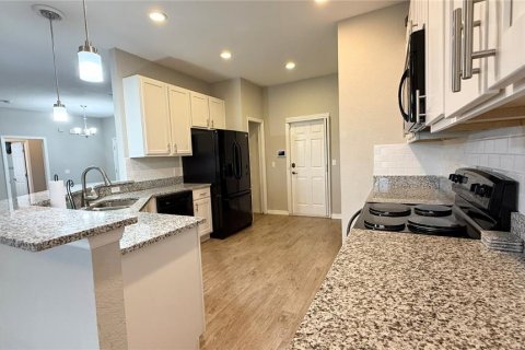 Casa en alquiler en Winter Haven, Florida, 2 dormitorios, 142.14 m2 № 1817966 - foto 13