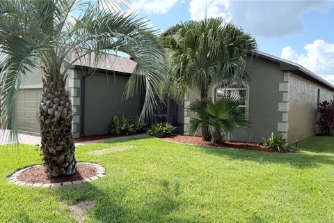 Casa en alquiler en Winter Haven, Florida, 2 dormitorios, 142.14 m2 № 1817966 - foto 2