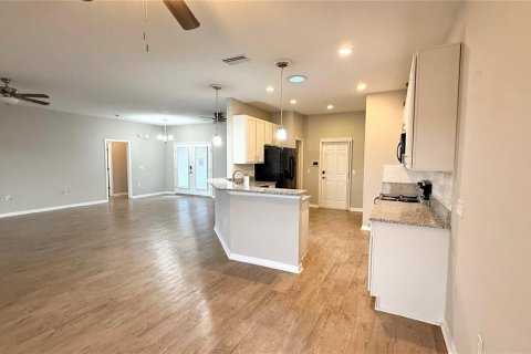 Casa en alquiler en Winter Haven, Florida, 2 dormitorios, 142.14 m2 № 1817966 - foto 10