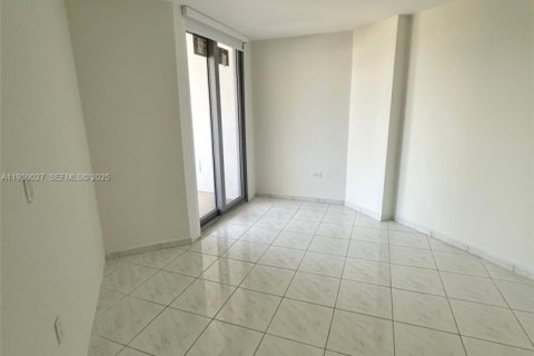 Condominio en alquiler en Miami Beach, Florida, 2 dormitorios, 98.85 m2 № 1988890 - foto 15