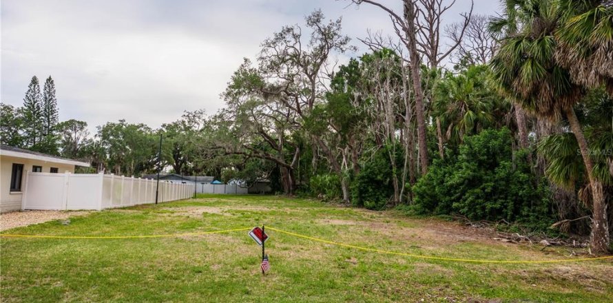 Land in Port Richey, Florida № 2148717