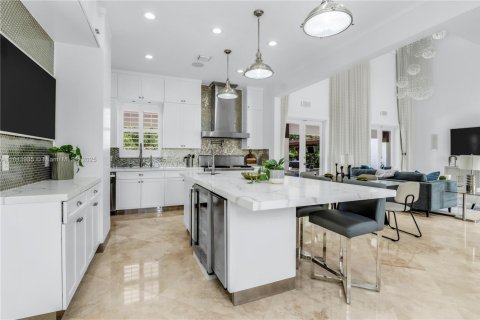 House in Southwest Ranches, Florida 6 bedrooms, 426.05 sq.m. № 1839552 - photo 17