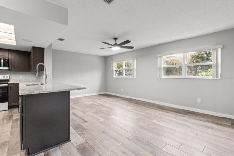 Casa en venta en Crystal River, Florida, 3 dormitorios, 181.35 m2 № 1893710 - foto 27