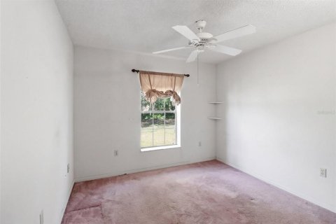 House in Casselberry, Florida 4 bedrooms, 164.81 sq.m. № 2092963 - photo 27