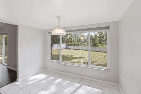 House in Casselberry, Florida 4 bedrooms, 164.81 sq.m. № 2092963 - photo 14