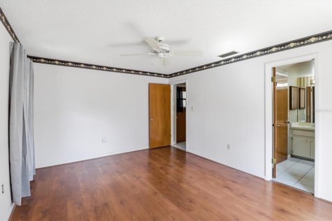 House in Casselberry, Florida 4 bedrooms, 164.81 sq.m. № 2092963 - photo 22