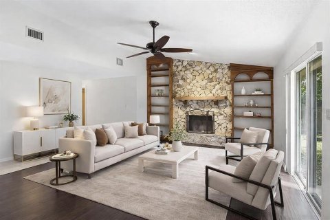 House in Casselberry, Florida 4 bedrooms, 164.81 sq.m. № 2092963 - photo 7