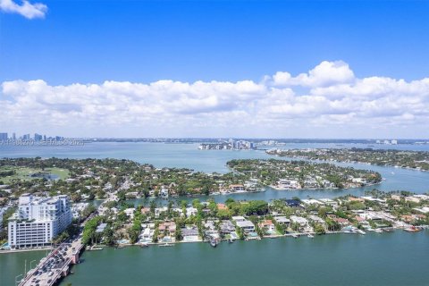 Купить кондоминиум в Майами-Бич, Флорида 2 спальни, 122.82м2, № 2050311 - фото 27