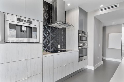 Купить кондоминиум в Майами-Бич, Флорида 2 спальни, 122.82м2, № 2050311 - фото 9