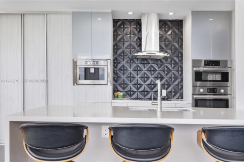 Купить кондоминиум в Майами-Бич, Флорида 2 спальни, 122.82м2, № 2050311 - фото 10