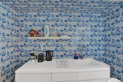 Copropriété à louer à Miami Beach, Floride: 1 chambre, 65.03 m2 № 1811326 - photo 9