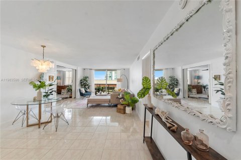 Condo à Miami Beach, Floride, 2 chambres  № 2045635