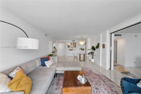 Copropriété à louer à Miami Beach, Floride: 2 chambres, 119.84 m2 № 2045635 - photo 8
