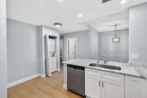 Condo in Fort Myers, Florida, 3 bedrooms № 2098382 - photo 10