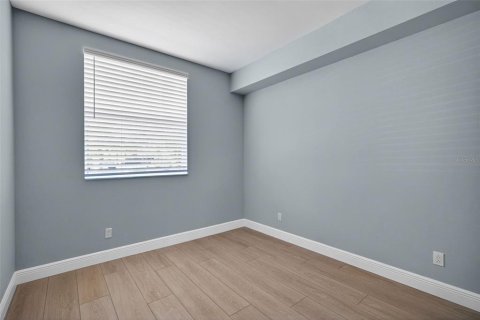 Condo in Fort Myers, Florida, 3 bedrooms № 2098382 - photo 16