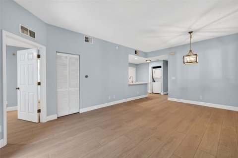 Condo in Fort Myers, Florida, 3 bedrooms № 2098382 - photo 4