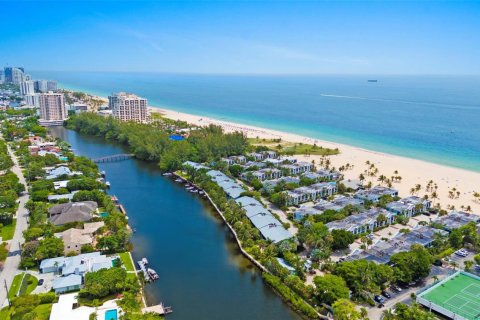 Copropriété à louer à Fort Lauderdale, Floride: 2 chambres, 118.26 m2 № 2319439 - photo 5