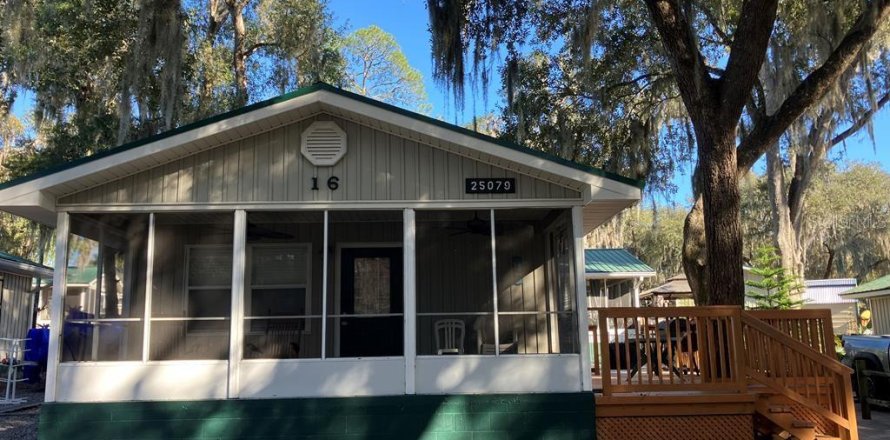 House in Salt Springs, Florida 2 bedrooms, 62.43 sq.m. № 2330885