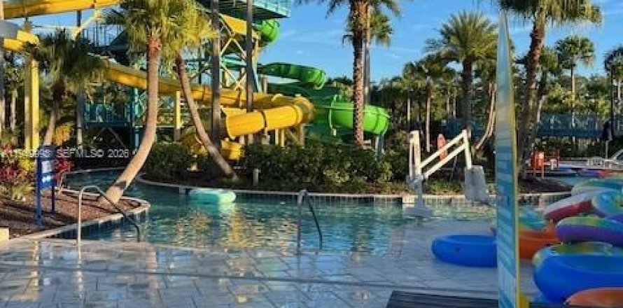 Condominio en Winter Garden, Florida, 2 dormitorios  № 2089282