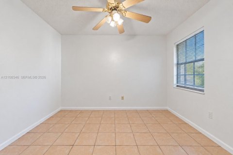 Villa ou maison à vendre à Homestead, Floride: 3 chambres, 143.81 m2 № 2422636 - photo 21