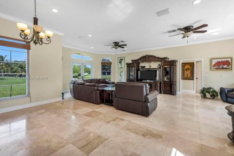 Villa ou maison à vendre à Davie, Floride: 5 chambres, 391.49 m2 № 1950504 - photo 17