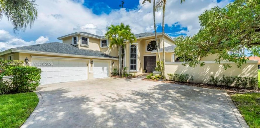 Villa ou maison à Davie, Floride 5 chambres, 391.49 m2 № 1950504