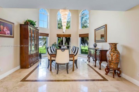 Villa ou maison à vendre à Davie, Floride: 5 chambres, 391.49 m2 № 1950504 - photo 19