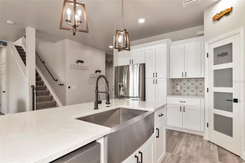 House in North Port, Florida 5 bedrooms, 265.42 sq.m. № 1280019 - photo 5