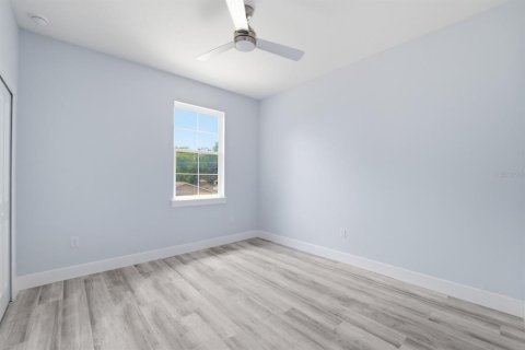 Casa en venta en Tampa, Florida, 4 dormitorios, 191.84 m2 № 2231236 - foto 21