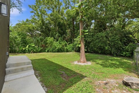 Casa en venta en Tampa, Florida, 4 dormitorios, 191.84 m2 № 2231236 - foto 22