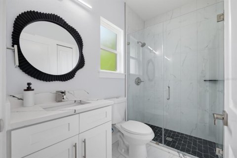 Casa en venta en Tampa, Florida, 4 dormitorios, 191.84 m2 № 2231236 - foto 19