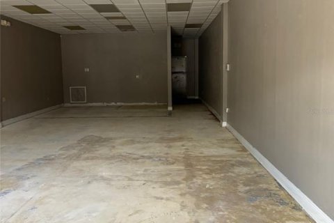 Commercial property in Land O' Lakes, Florida 111.48 sq.m. № 1393243 - photo 3