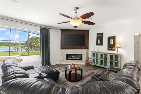 House in Clermont, Florida 5 bedrooms, 313.08 sq.m. № 1822912 - photo 13