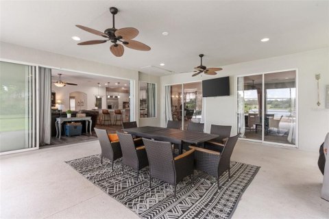 House in Clermont, Florida 5 bedrooms, 313.08 sq.m. № 1822912 - photo 29