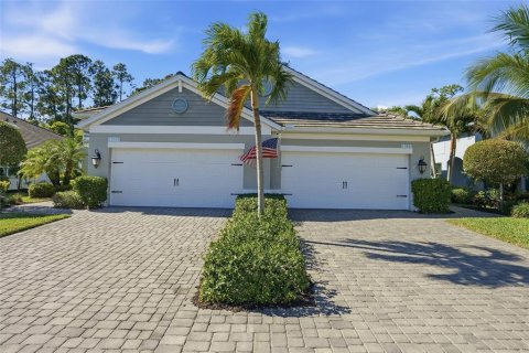 Villa ou maison à vendre à Fort Myers, Floride: 2 chambres, 151.62 m2 № 2144642 - photo 4