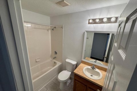 Townhouse in Orlando, Florida 3 bedrooms, 138.89 sq.m. № 2157348 - photo 16