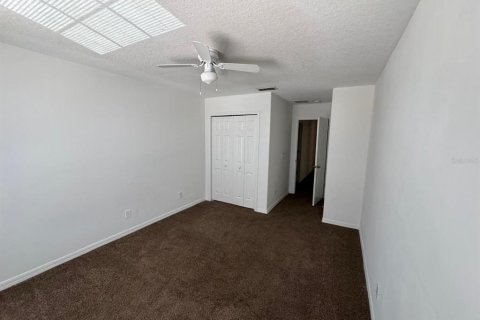 Townhouse in Orlando, Florida 3 bedrooms, 138.89 sq.m. № 2157348 - photo 13