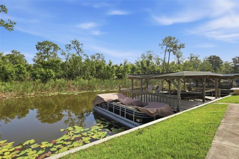 Casa en venta en Tavares, Florida, 2 dormitorios, 130.99 m2 № 2217134 - foto 5