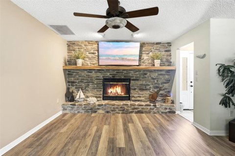 Casa en venta en Tavares, Florida, 2 dormitorios, 130.99 m2 № 2217134 - foto 14
