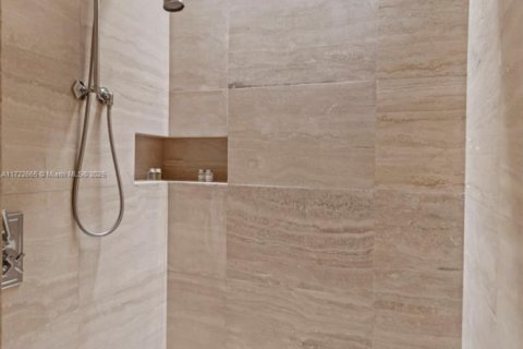 Copropriété à louer à Bal Harbour, Floride: 2 chambres, 117.15 m2 № 1939504 - photo 21