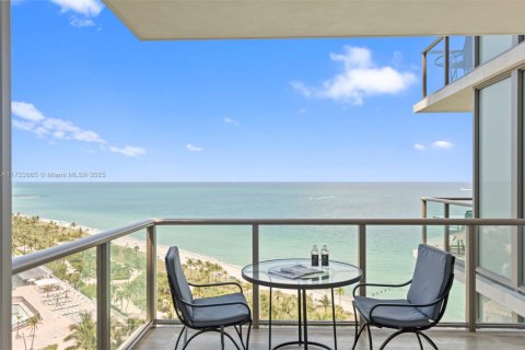 Copropriété à louer à Bal Harbour, Floride: 2 chambres, 117.15 m2 № 1939504 - photo 11